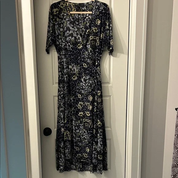 White House Black Market Floral Wrap Dress - Picture 1 of 5